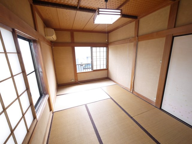 長生郡長生村岩沼　中古戸建の和室|平成7年9月築３DK 2階にもトイレありJR外房線八積駅徒歩約12分2階洋間8帖 軽自動車は2台可能