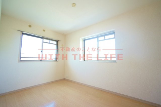 プレリュード【キャッシュバック対象物件】の寝室|開放的な寝室です