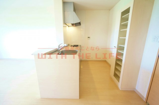 プレリュード【キャッシュバック対象物件】の内装|明るい色調の室内です