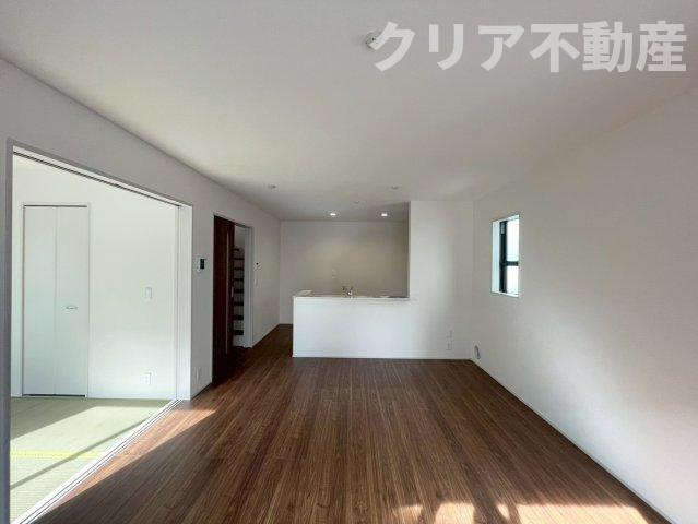 【居間・リビング】 | 高崎市石原町第24　3号棟