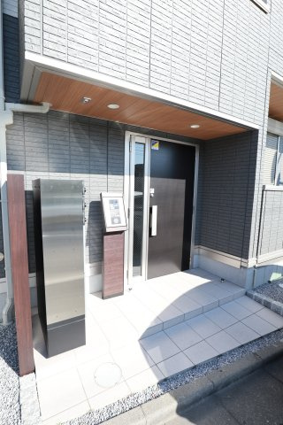 ヴェリテ中神のエントランス