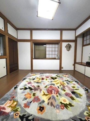 大網白里市細草　中古住宅の洋室|敷地約319坪 5LDKK 別棟に物置居宅付　洋間約13帖 和室10帖 家庭菜園・ドックラン可能