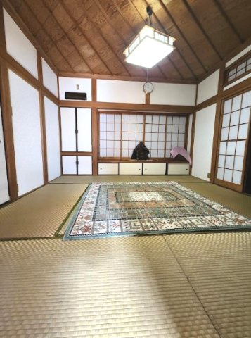 大網白里市細草　中古住宅の和室|敷地約319坪 5LDKK 別棟に物置居宅付　洋間約13帖 和室10帖 家庭菜園・ドックラン可能