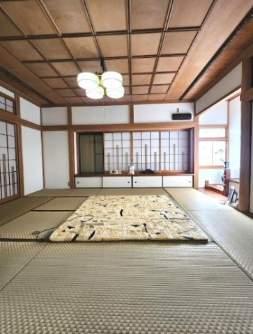 大網白里市細草　中古住宅の和室|敷地約319坪 5LDKK 別棟に物置居宅付　洋間約13帖 和室10帖 家庭菜園・ドックラン可能