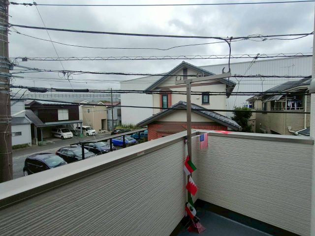 三郷市　高州1丁目　新築戸建　　全1棟のバルコニー|ゆとりあるバルコニーは、洗濯や布団干しはもちろん、日光浴や植物のお手入れなど多目的に使える心地よいスペースです。