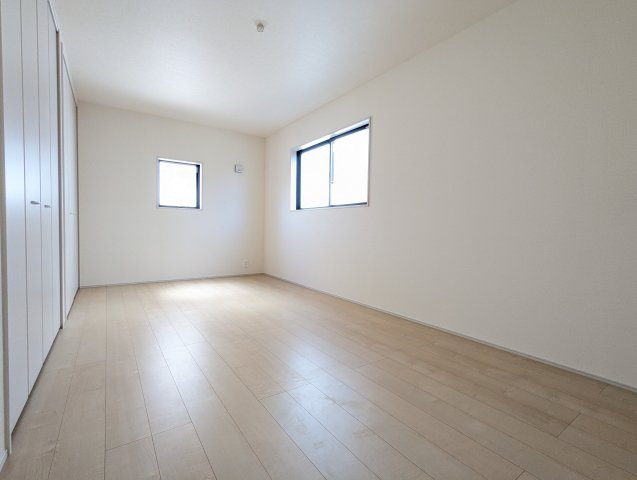 北茨城市平潟町　1期の洋室|採光・通風が良く毎朝気持ち良く起床ができ・・日中も日差しが降り注ぐ～暖かいお部屋です。