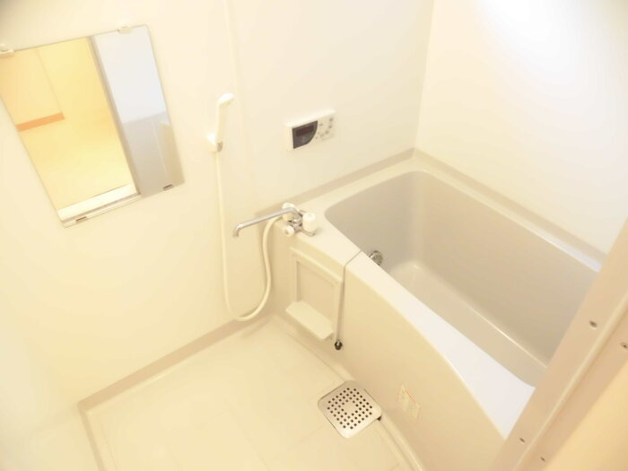 メルベーユ広の浴室