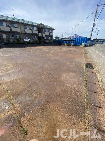 フィルコート新町 参番館の駐車場