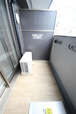 【バルコニー】 | ファステートNAMBA華月