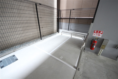 【駐車場】 | ファステートNAMBA華月