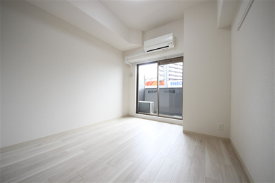 【居間・リビング】 | ファステートNAMBA華月