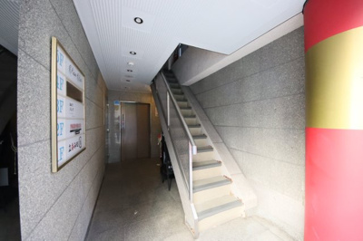 【エントランス】 | 北野坂 KINSENビル