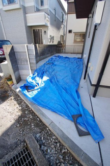 【駐車場】 | 間口が狭いので駐輪スペースにも適しています。