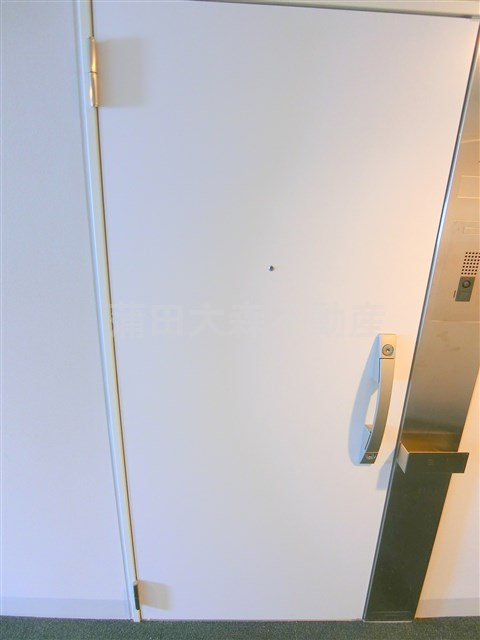 カスタリア大森Ⅱ@仲介手数料無料の玄関