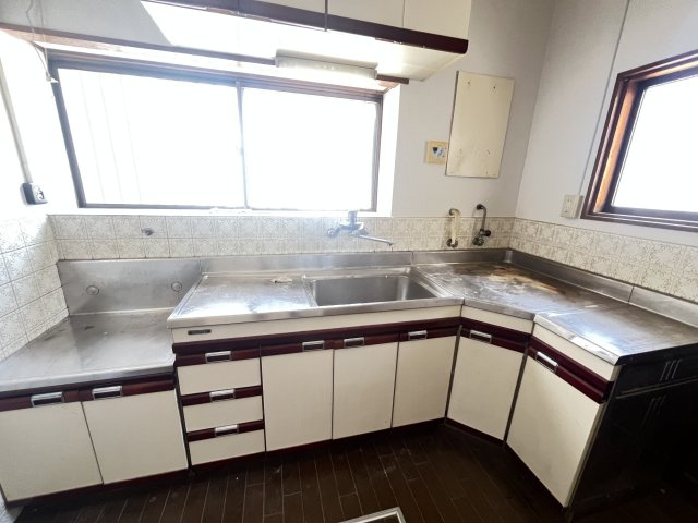川向町貸家のキッチン