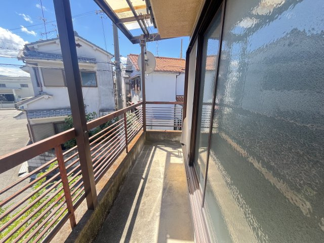 川向町貸家のバルコニー