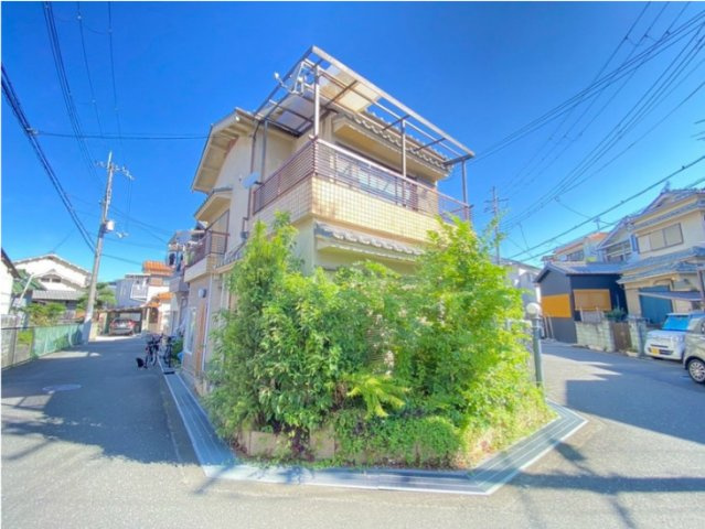 川向町貸家の外観