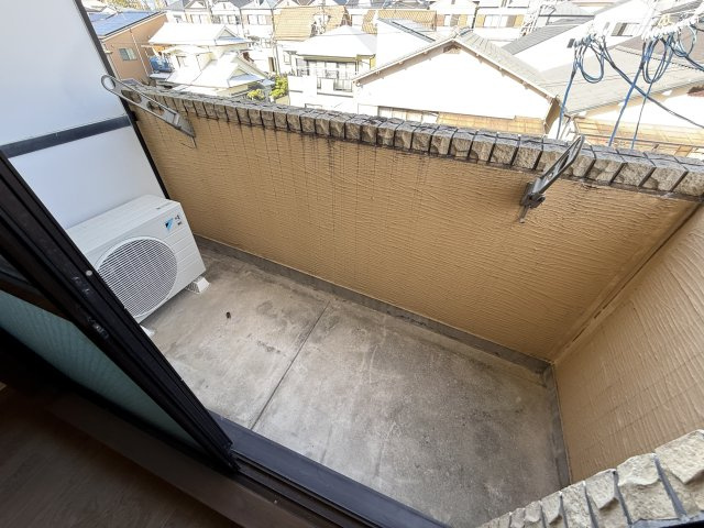 エルコート豊中のバルコニー