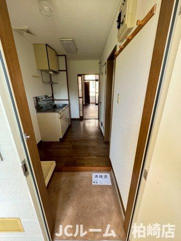 柏崎市半田１丁目のアパートの玄関