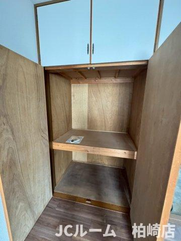 柏崎市半田１丁目のアパートの収納