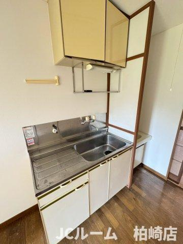 柏崎市半田１丁目のアパートのキッチン