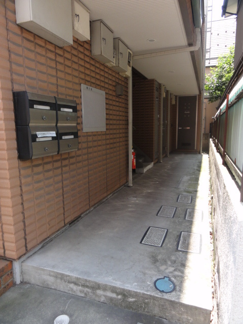 ファースト千鳥のエントランス|エントランス