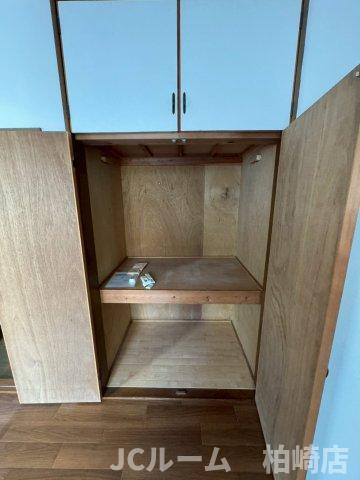 柏崎市半田１丁目のアパートの収納