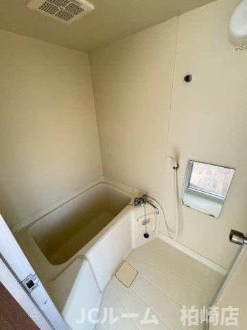柏崎市半田１丁目のアパートの浴室