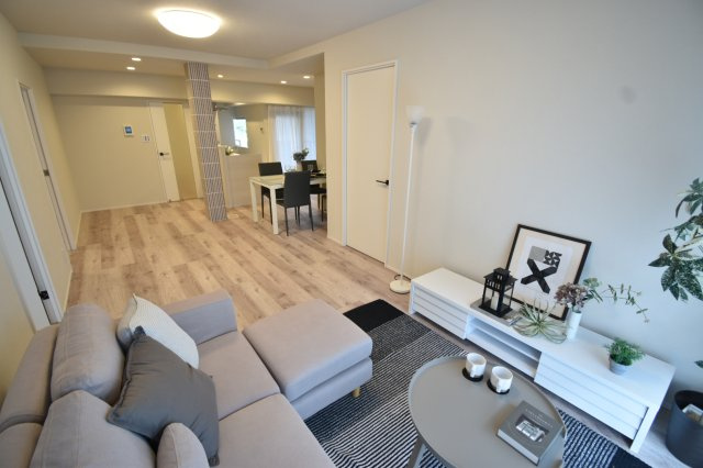 スワローハイツ山荘通の居間・リビング