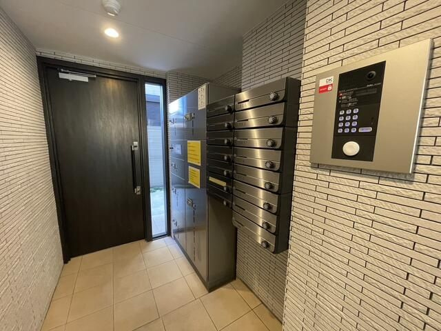 ｏｍｏｃｉ　ｄ’　ａｋａｂａｎｅｋｉｔａのエントランス