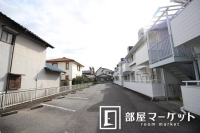 【駐車場】 | シャーウッドＭＩ