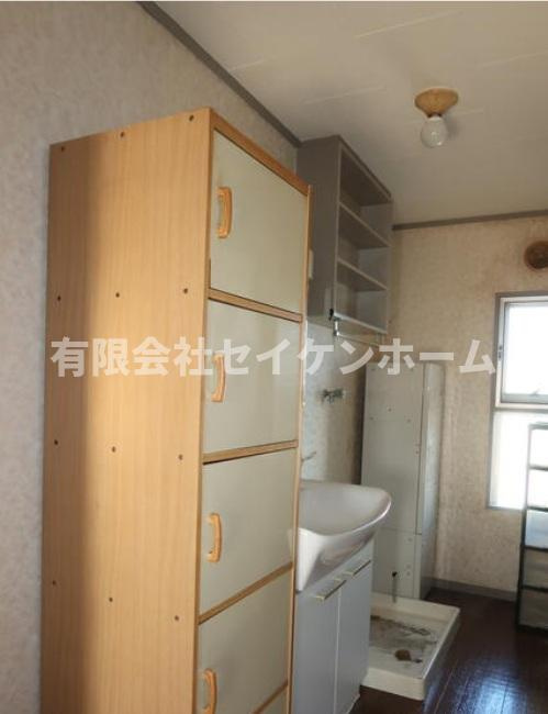 大宮東新井団地13号棟の内装