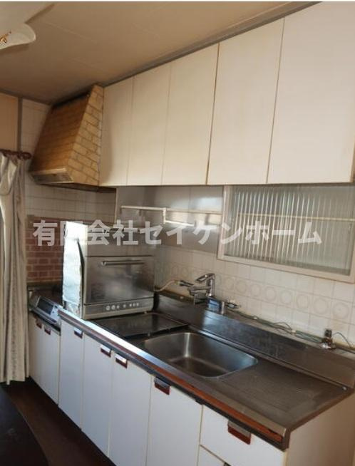 大宮東新井団地13号棟のキッチン