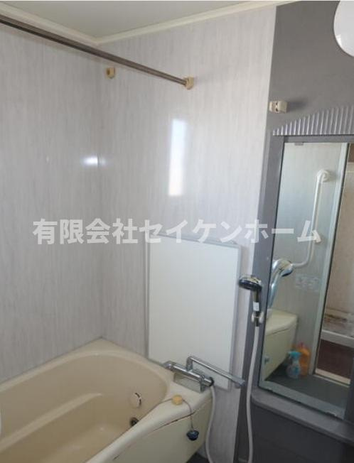 大宮東新井団地13号棟の浴室