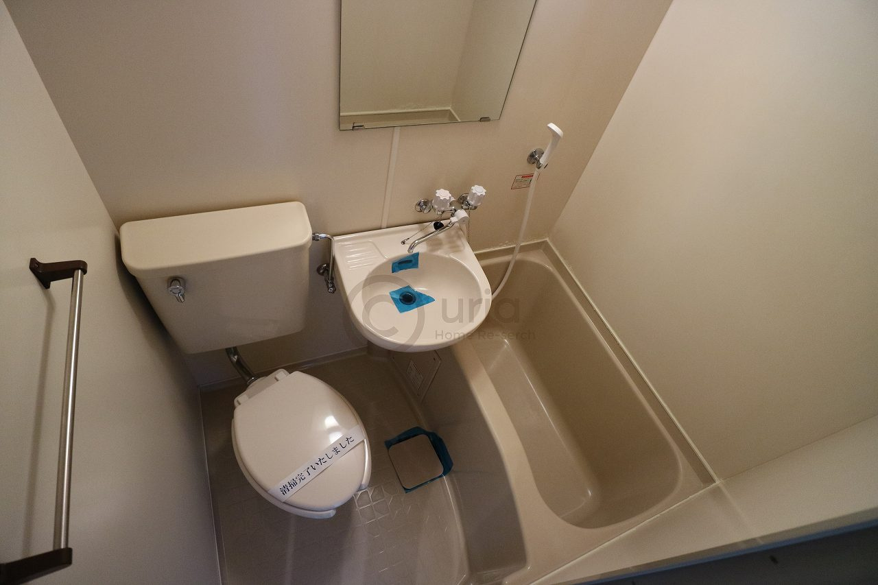 メゾン・ド・六甲パート３の浴室