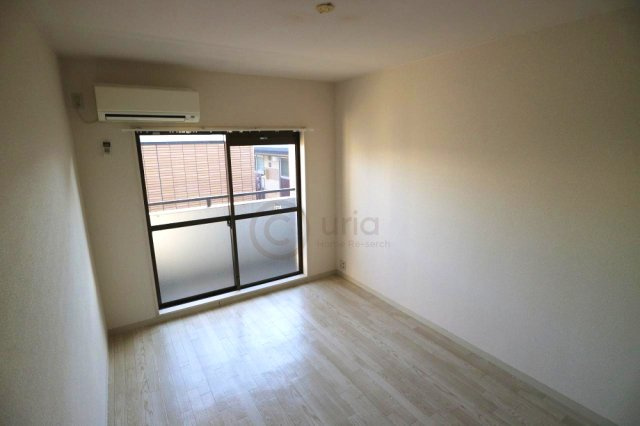 メゾン・ド・六甲パート３の居間・リビング