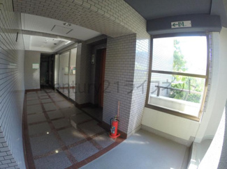 【ロビー】