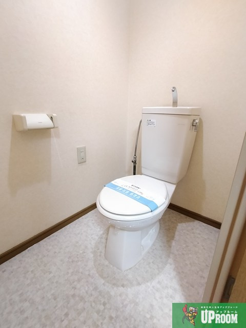 surplus祥のトイレ