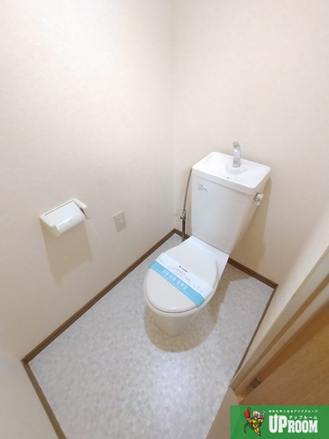 surplus祥のトイレ