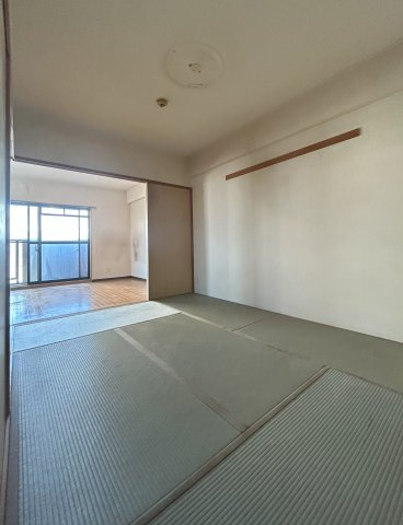 シャルマンフジソフィア泉大津駅前の和室|和室約6.0帖