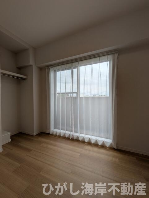 レクセルマンション茅ヶ崎の寝室|新規リフォーム完了！　5.5帖　洋室