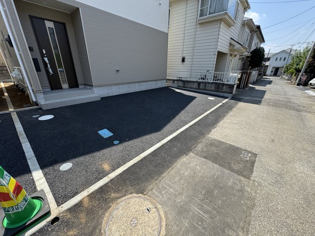 柏市新富町２丁目新築戸建【旭小学校：6分】の駐車場|1号棟駐車スペース