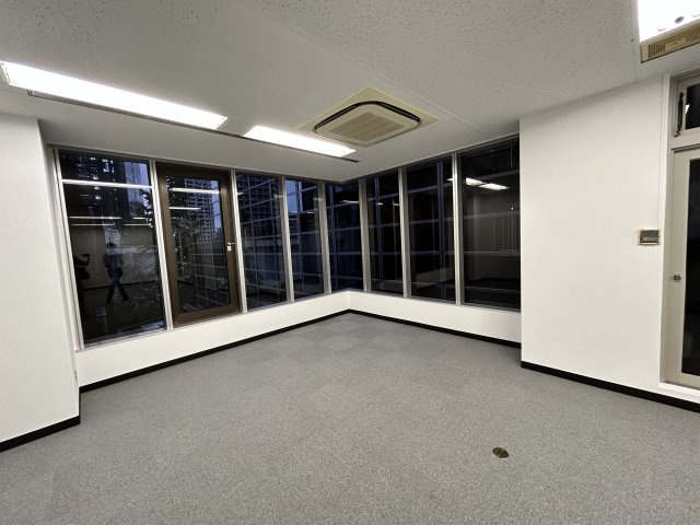 コイトビルの内装