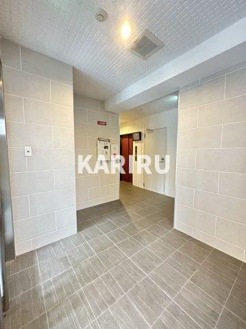 After the Rainのロビー