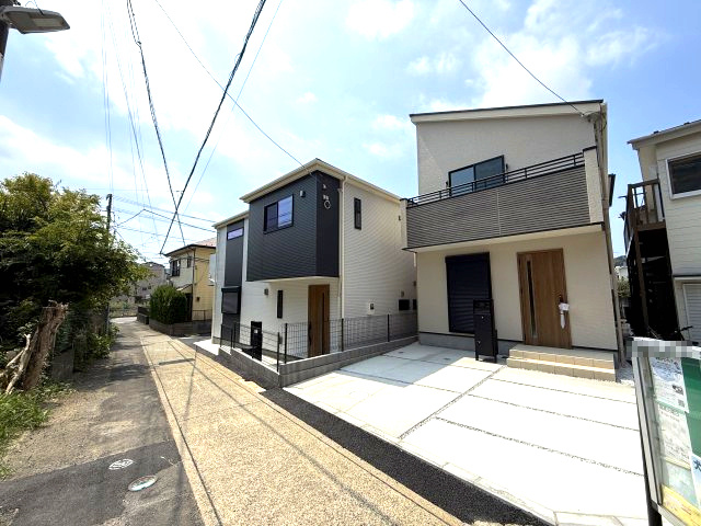 JR横須賀線「逗子」駅徒歩6分　ZEH水準省エネルギーハウスの外観|陽当良好