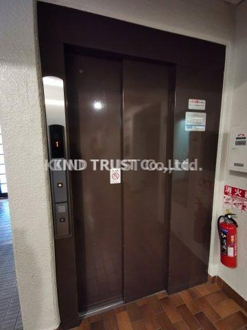 マイコーポ扇町公園のエントランス|建物の内部です