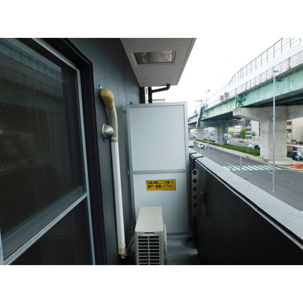 アクティ♪白鳥　名古屋市賃貸　仲介手数料無料のバルコニー