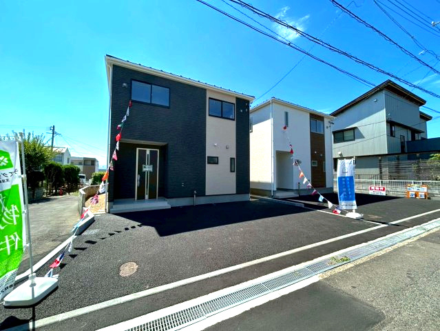 新築戸建　長野市上松第４の前面道路含む現地写真