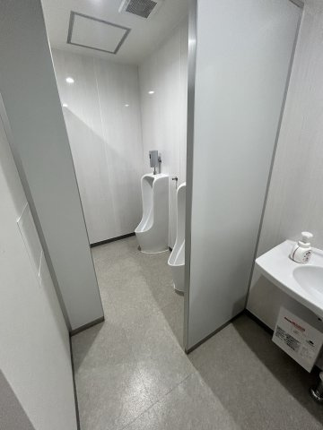 ほうらいやビル　新館のロビー