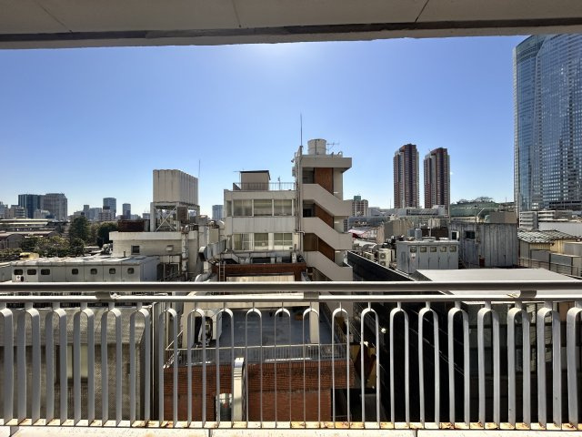 ほうらいやビル　新館の内装